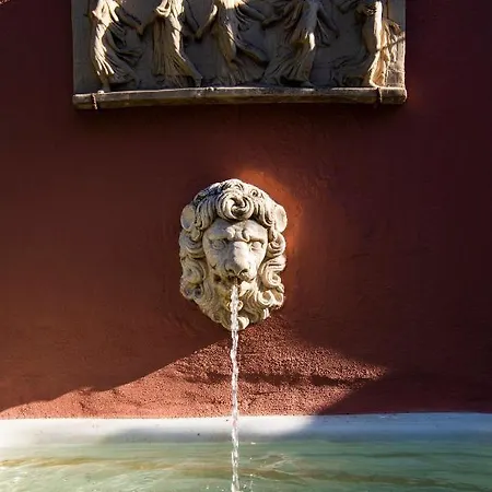 Genteel San Isidoro Terrace Séville